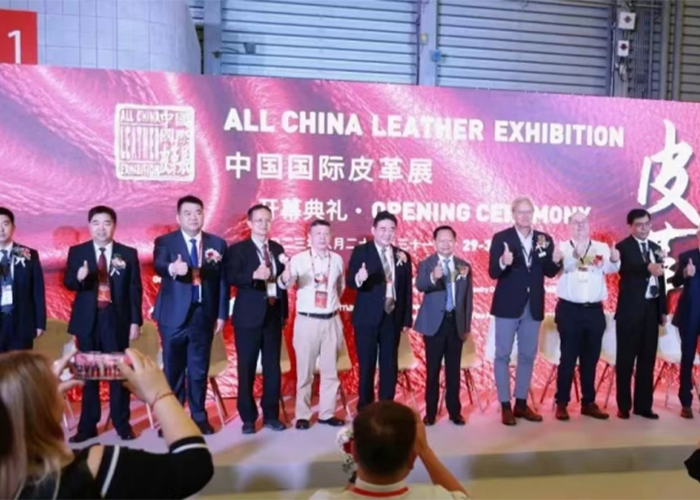 Walk with you to create a better future-Daysun Technology Brilliant Appears at 2023 Shanghai Leather Exhibition